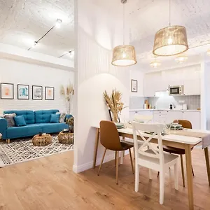Roomli Boho Chic , Budapest Hungary